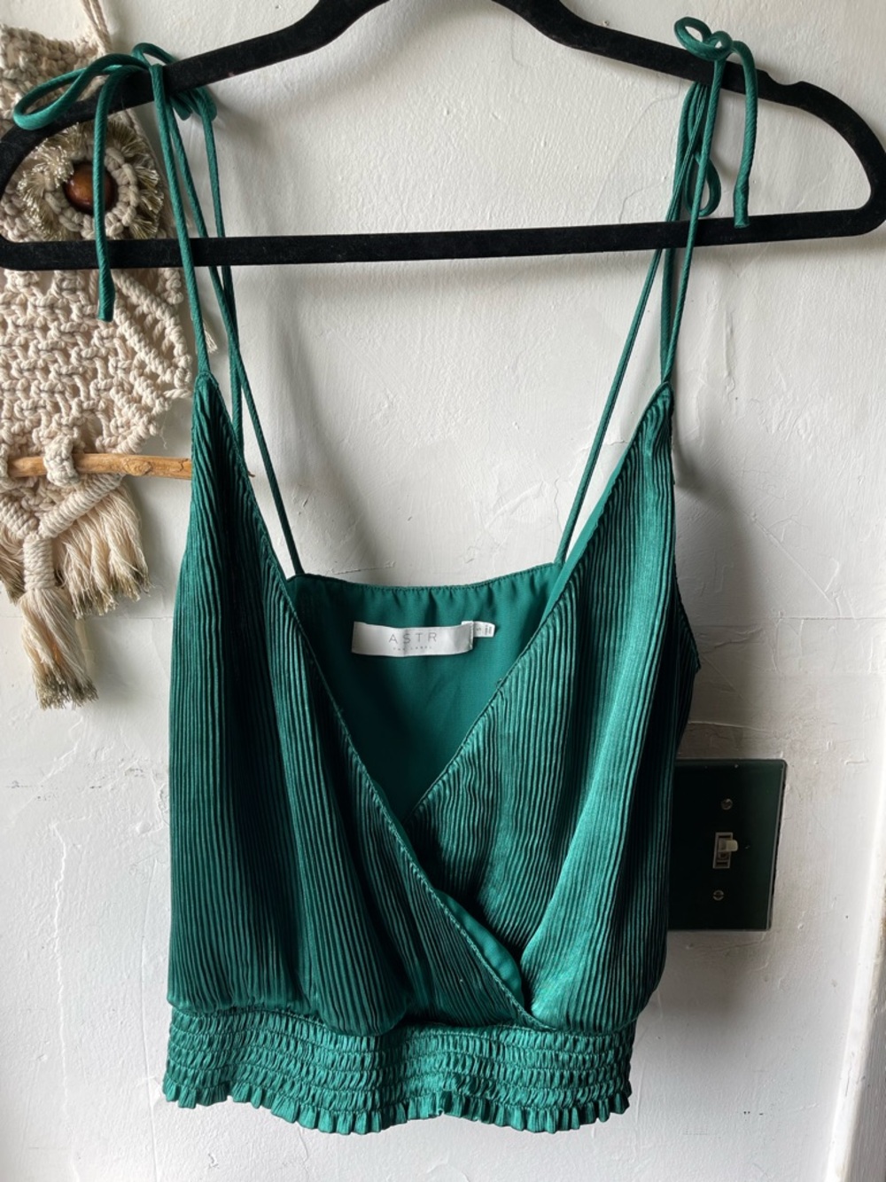 Astr Emerald Green Pleated Tie-Strap Crop Camisole